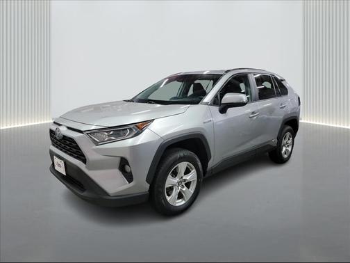 2020 Toyota RAV4 Hybrid XLE
