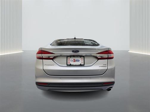 2017 Ford Fusion Hybrid SE