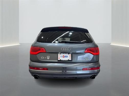 Gray 2014 Audi Q7 3.0T Premium Plus