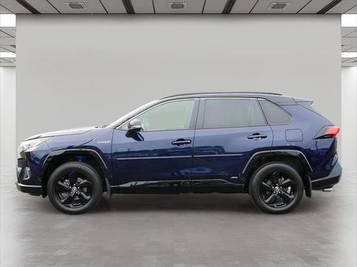 2020 Toyota RAV4 Hybrid SE