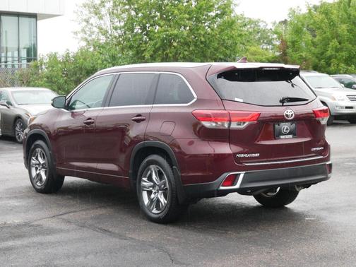 Salsa Red Pearl 2019 Toyota Highlander Limited Platinum