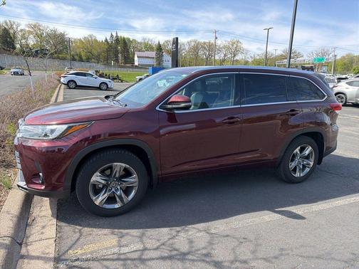Salsa Red Pearl 2019 Toyota Highlander Limited Platinum