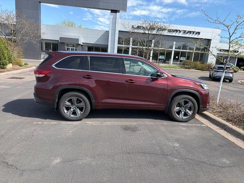Salsa Red Pearl 2019 Toyota Highlander Limited Platinum