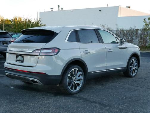 2023 Lincoln Nautilus Reserve