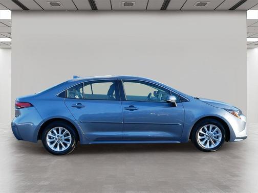 2022 Toyota Corolla XLE
