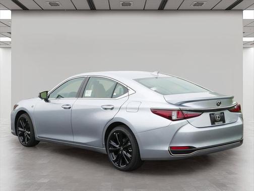 2025 Lexus ES 300h Base