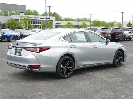 2025 Lexus ES 300h Base