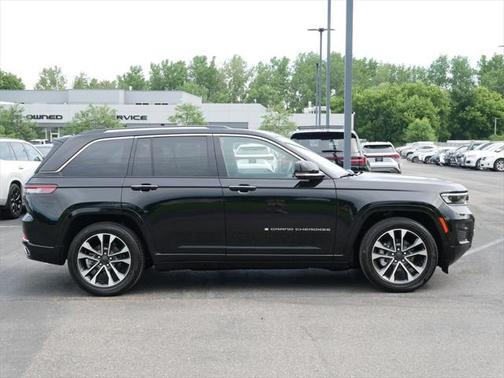 2023 Jeep Grand Cherokee Overland