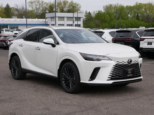 Pear 2026 Lexus RX 450h+ Base