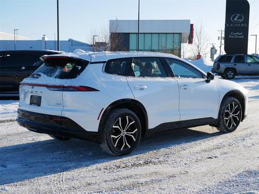 2025 Toyota Crown Signia XLE