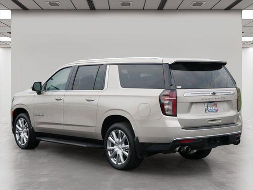 Empire Beige Metallic 2021 Chevrolet Suburban 4WD High Country