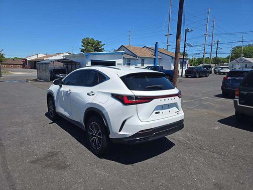 Eminent White Pearl 2022 Lexus NX 350 Premium