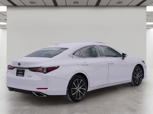 2025 Lexus ES 350 Base