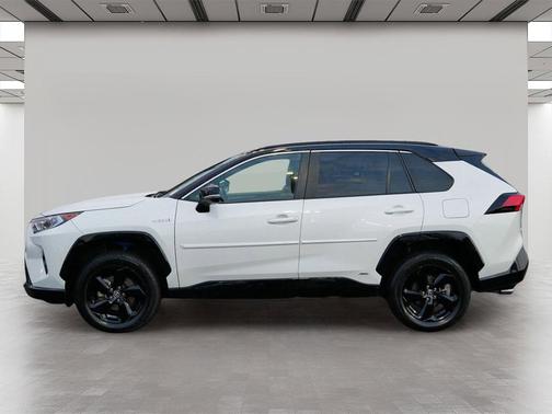 2020 Toyota RAV4 Hybrid SE