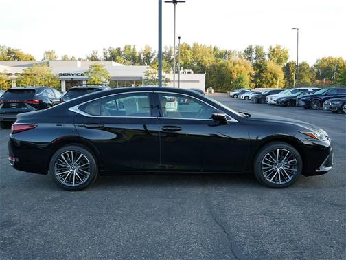 2024 Lexus ES 250 Base