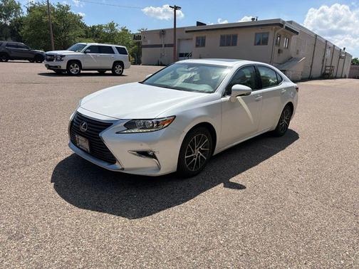 White Pearl 2017 Lexus ES 350 Base