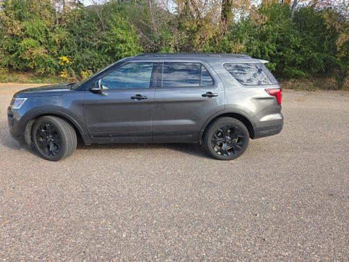 Magnetic Metallic 2019 Ford Explorer Sport