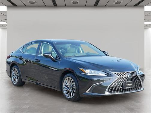 2024 Lexus ES 300h Luxury