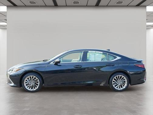 2024 Lexus ES 300h Luxury