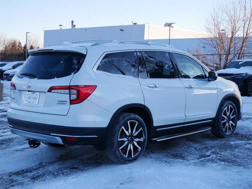 2019 Honda Pilot Touring 8-Passenger