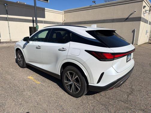 Eminent White Pearl 2023 Lexus RX 350h Premium
