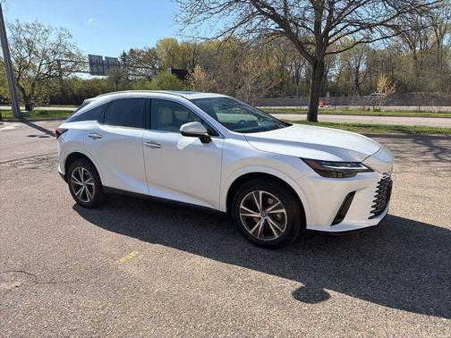Eminent White Pearl 2023 Lexus RX 350h Premium