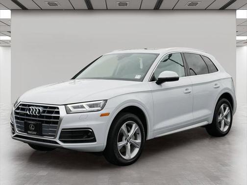 2020 Audi Q5 45 Premium Plus