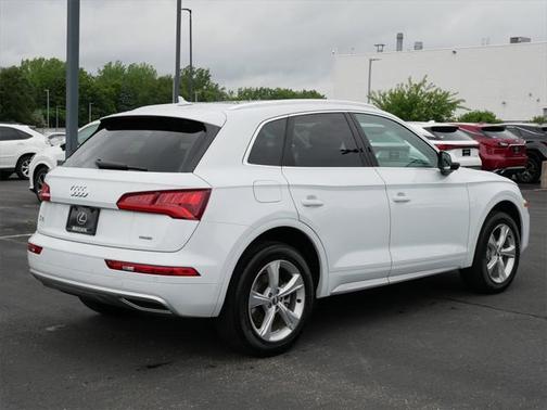 2020 Audi Q5 45 Premium Plus