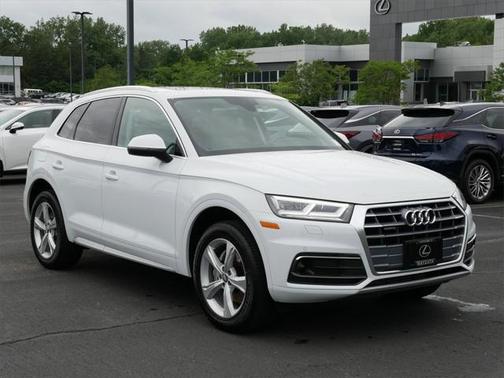 2020 Audi Q5 45 Premium Plus