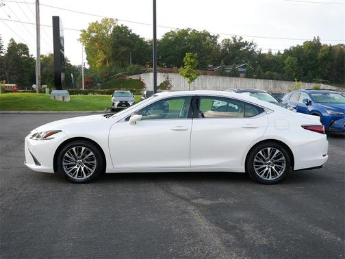 2019 Lexus ES 350 Base