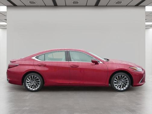 2024 Lexus ES 300h Luxury