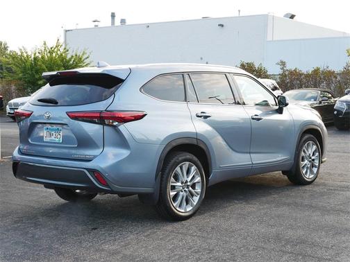 2022 Toyota Highlander Limited