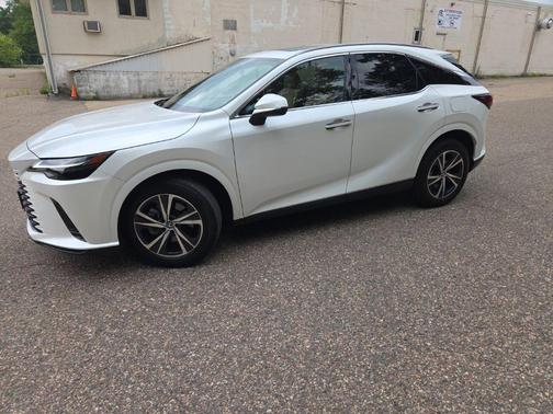 Eminent White Pearl 2023 Lexus RX 350 Premium