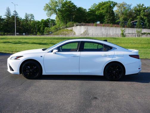 Eminent White Pearl 2025 Lexus ES 350 Base