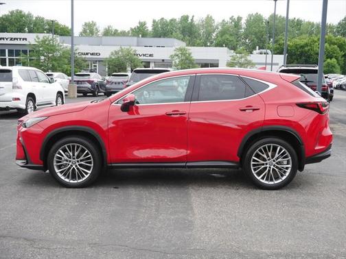 2025 Lexus NX 350h Premium