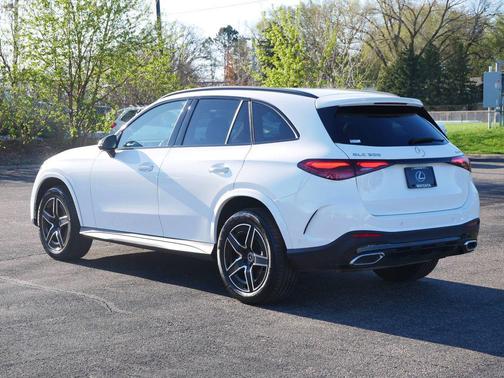 Polar White 2023 Mercedes-Benz GLC 300 4MATIC