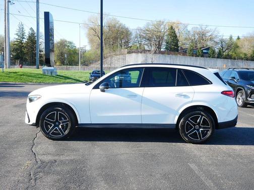 Polar White 2023 Mercedes-Benz GLC 300 4MATIC