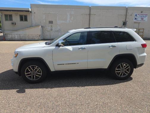 Bright White Clearcoat 2022 Jeep Grand Cherokee Limited