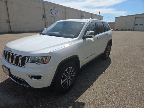 Bright White Clearcoat 2022 Jeep Grand Cherokee Limited