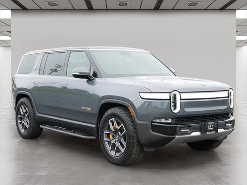 2023 Rivian R1S Adventure