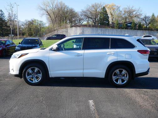 Blizzard Pearl 2019 Toyota Highlander Limited