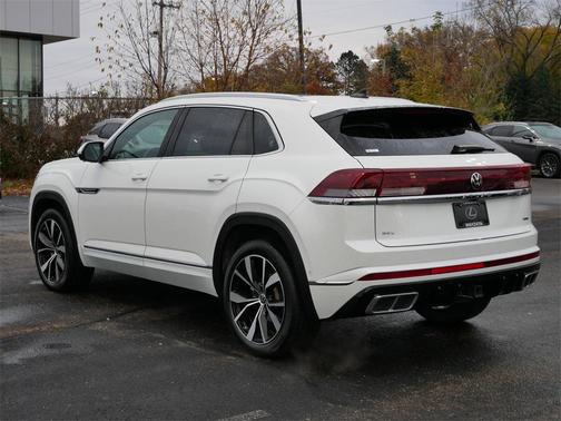2024 Volkswagen Atlas Cross Sport 2.0T SEL Premium