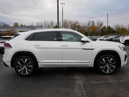 2024 Volkswagen Atlas Cross Sport 2.0T SEL Premium