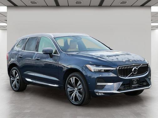 2022 Volvo XC60 B5 Inscription