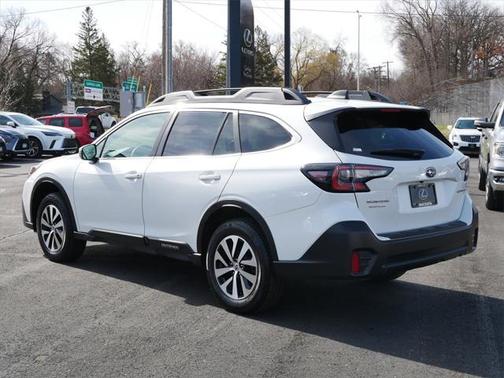 2022 Subaru Outback Premium