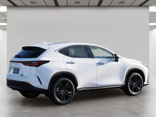 2026 Lexus NX 450h+ NX 450h+ Luxury