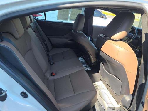 Eminent White Pearl 2023 Lexus ES 350 Base