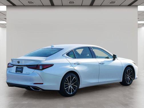 Eminent White Pearl 2023 Lexus ES 350 Base