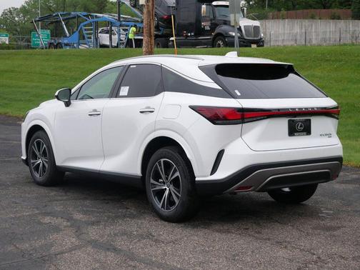 Eminent White Pearl 2026 Lexus RX 350h Premium