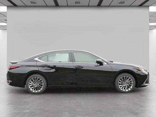 2025 Lexus ES 300h Luxury